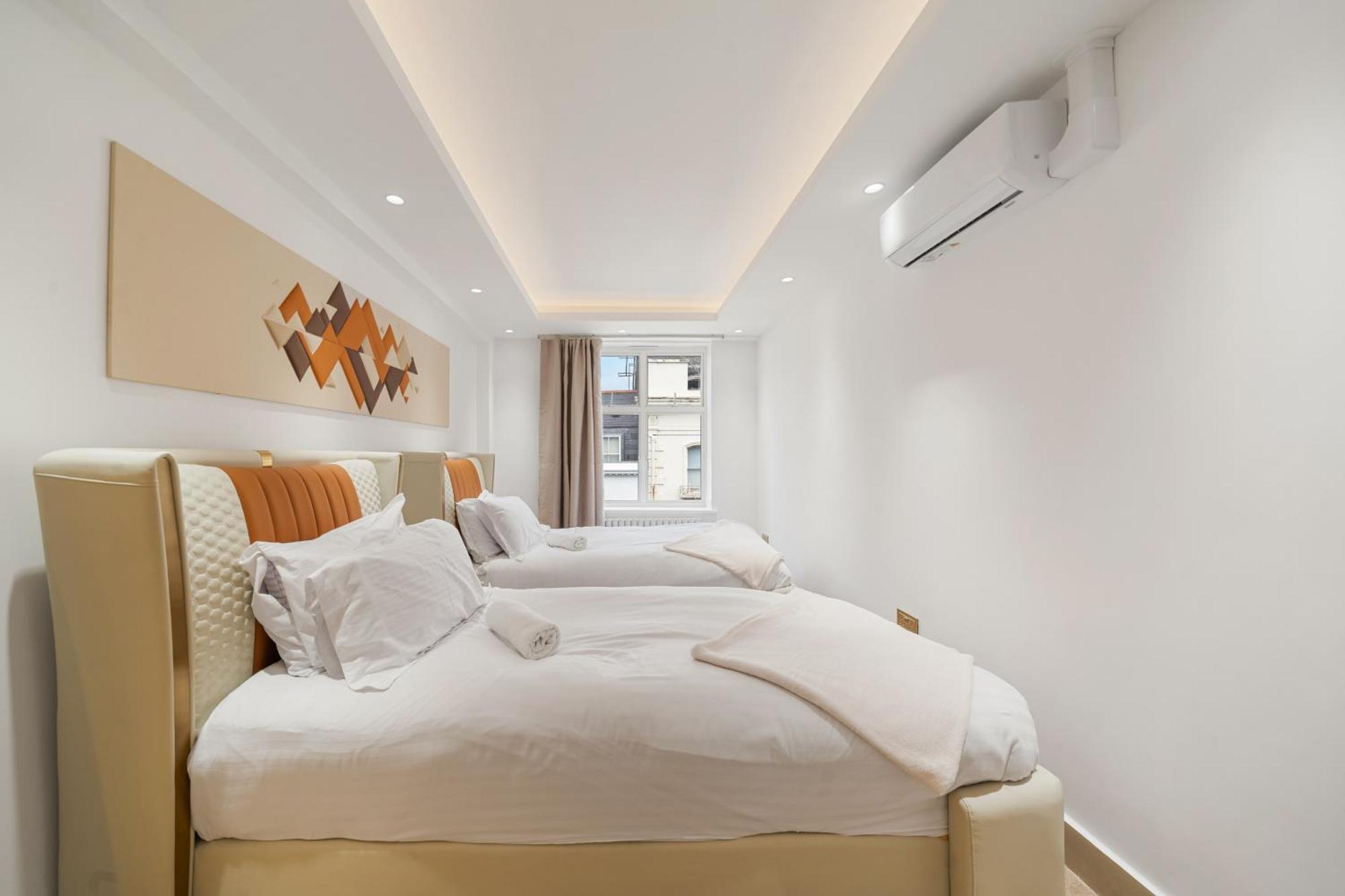 Apartment Luxurious 2-bedroom In The Heart Of Mayfair H1 London