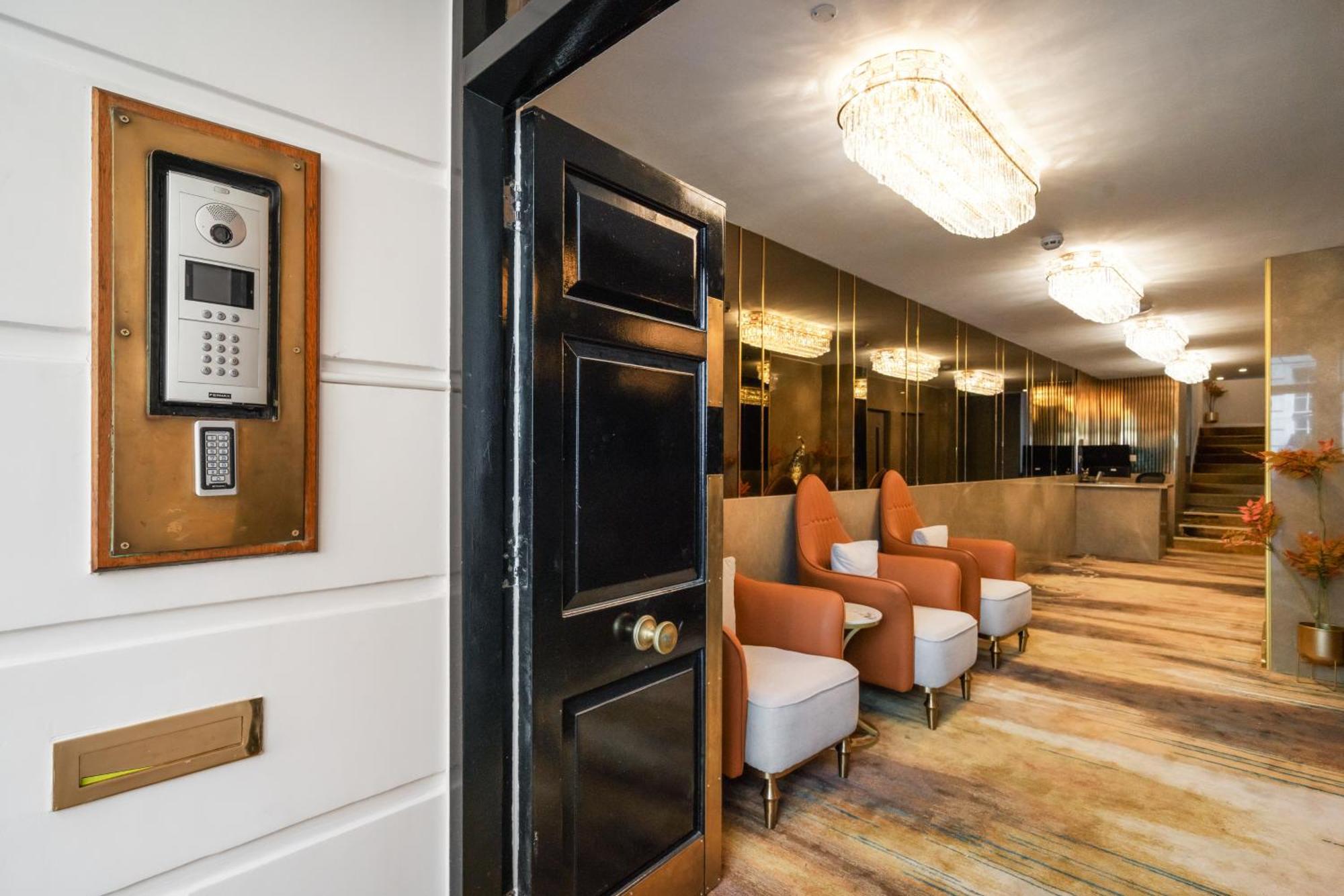 Luxurious 2-bedroom In The Heart Of Mayfair H1 * London